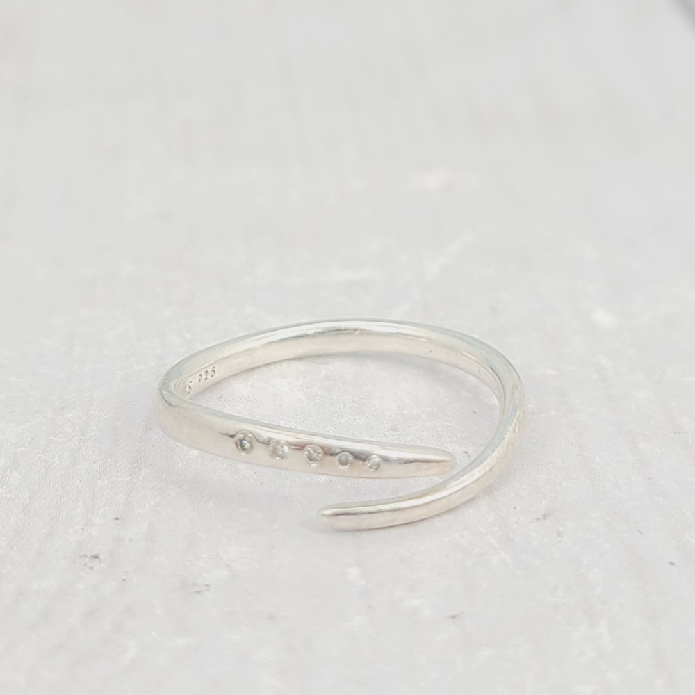 Kendra Scott Micah Diamond Ring SZ 6